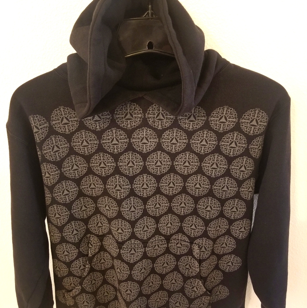 vintage active boy's  sweater size s